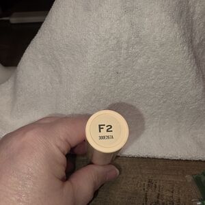 Makeup Revolution Fast Base Stick Foundation F2
